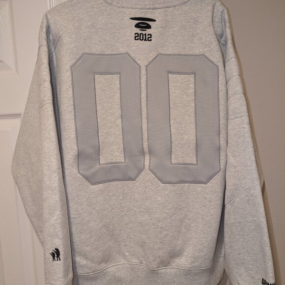 Aape by Bathing Ape NFL Patriots sweater, NWT, size L - Picture 2 of 3